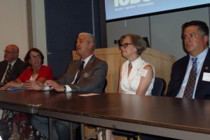 Panelists from the ADA, IL AGD, CDS and ISDS discussing organized dentistry with the new students